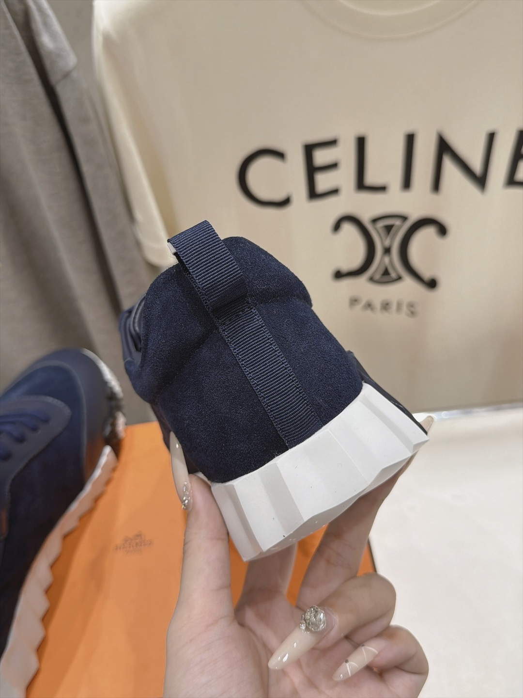 高版本出厂 男码+10 情侣款    Hermes/爱马仕F056 H家26ss新款情侣运动休闲鞋跑步鞋 经典运动风格+