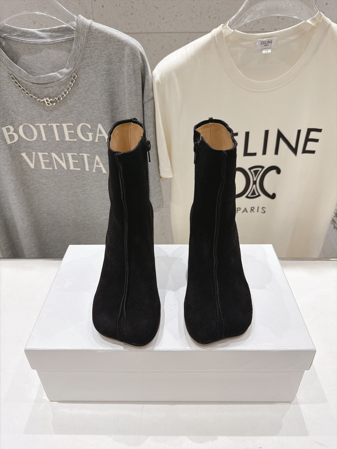 高版本出厂 Maison Margiela MM6马吉拉F055 26ss秋冬季新品高跟短靴 MM6这款短靴设计非常 高版本出厂 Maison Margiela MM6马吉拉F055 26ss秋冬季新品高跟短靴 MM6这款短靴设计非常