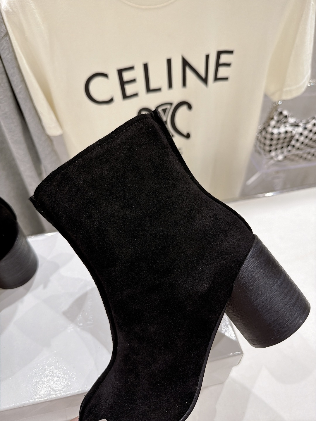 高版本出厂   Maison Margiela MM6马吉拉F055 26ss秋冬季新品高跟短靴 MM6这款短靴设计非常