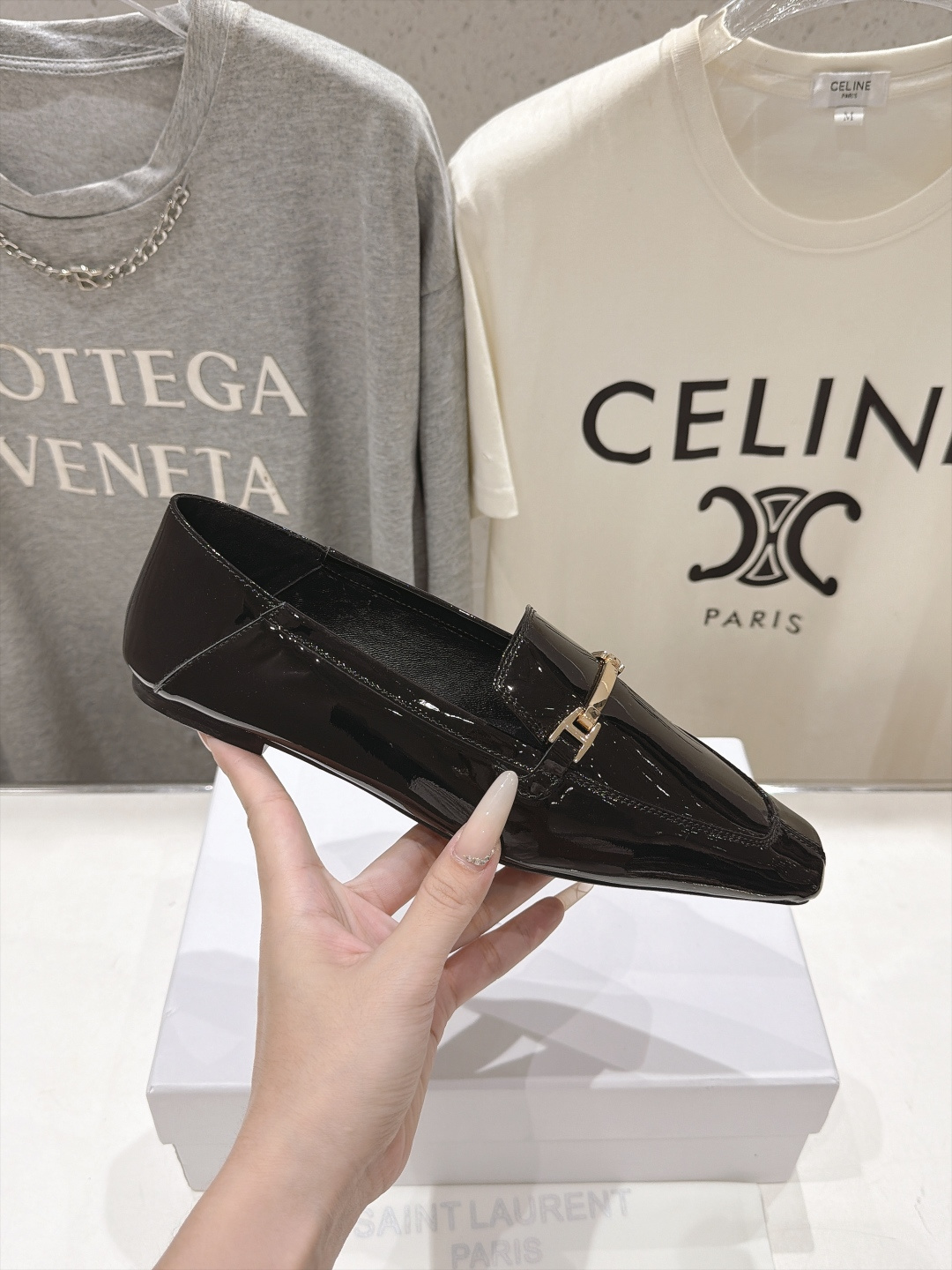 高版本出厂 SAINT LAURENT*圣罗兰F061 ysl 26ss全新走秀款玛丽珍平底鞋单鞋~可踩后跟 唯有YS 高版本出厂 SAINT LAURENT*圣罗兰F061 ysl 26ss全新走秀款玛丽珍平底鞋单鞋~可踩后跟 唯有YS