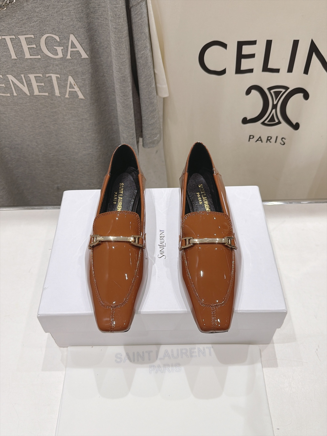 高版本出厂 SAINT LAURENT*圣罗兰F061 ysl 26ss全新走秀款玛丽珍平底鞋单鞋~可踩后跟 唯有YS 高版本出厂 SAINT LAURENT*圣罗兰F061 ysl 26ss全新走秀款玛丽珍平底鞋单鞋~可踩后跟 唯有YS