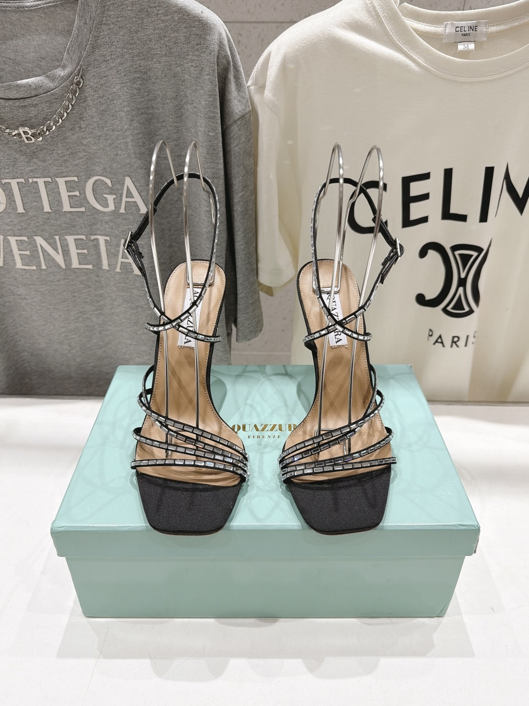 高版本出厂  「ᴀqᴜᴀᴢᴢᴜʀᴀ」AQUAZZURA/菠萝F072 2026ss夏季新款高跟水钻凉鞋 ________