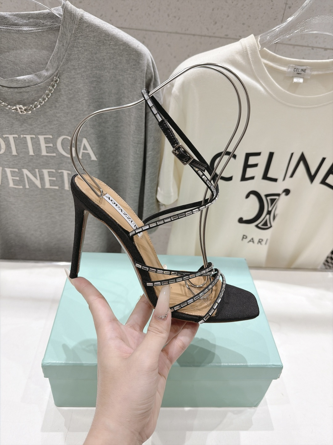 高版本出厂 「ᴀqᴜᴀᴢᴢᴜʀᴀ」AQUAZZURA/菠萝F072 2026ss夏季新款高跟水钻凉鞋 ________ 高版本出厂 「ᴀqᴜᴀᴢᴢᴜʀᴀ」AQUAZZURA/菠萝F072 2026ss夏季新款高跟水钻凉鞋 ________
