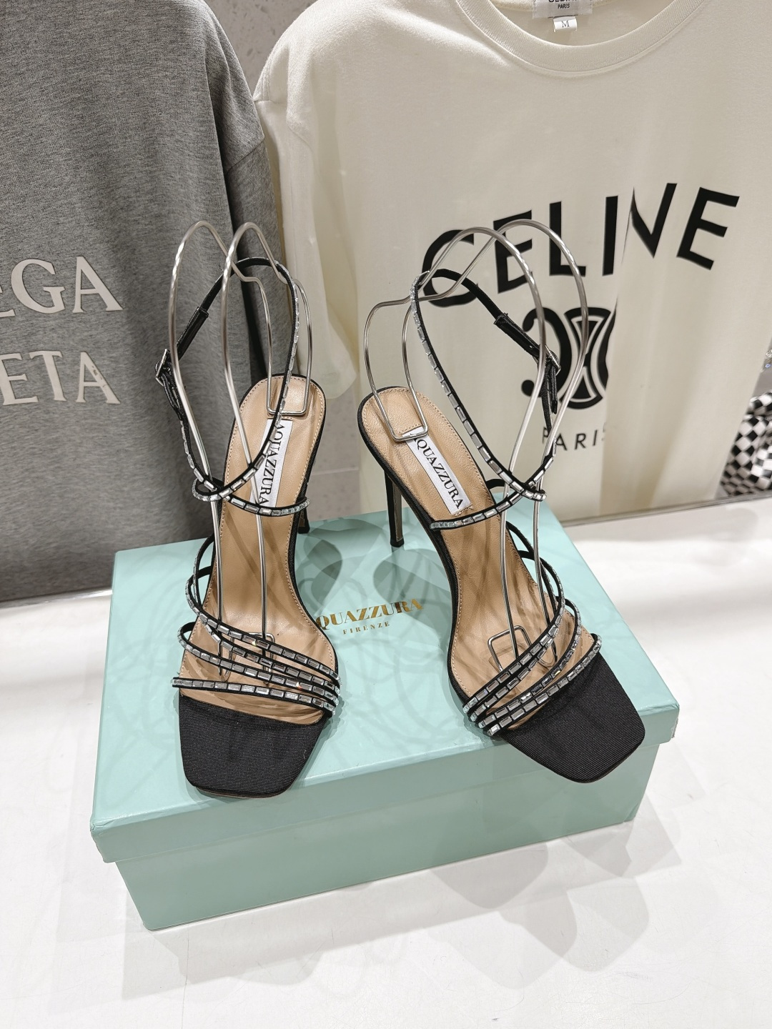 高版本出厂 「ᴀqᴜᴀᴢᴢᴜʀᴀ」AQUAZZURA/菠萝F072 2026ss夏季新款高跟水钻凉鞋 ________ 高版本出厂 「ᴀqᴜᴀᴢᴢᴜʀᴀ」AQUAZZURA/菠萝F072 2026ss夏季新款高跟水钻凉鞋 ________