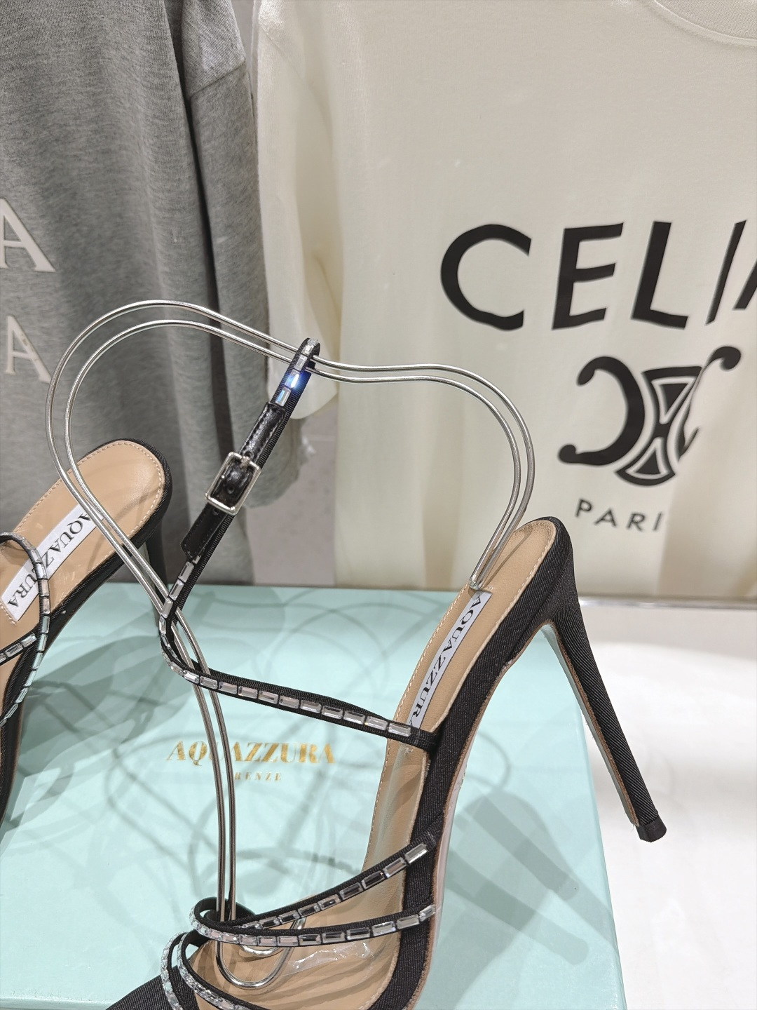 高版本出厂 「ᴀqᴜᴀᴢᴢᴜʀᴀ」AQUAZZURA/菠萝F072 2026ss夏季新款高跟水钻凉鞋 ________ 高版本出厂 「ᴀqᴜᴀᴢᴢᴜʀᴀ」AQUAZZURA/菠萝F072 2026ss夏季新款高跟水钻凉鞋 ________
