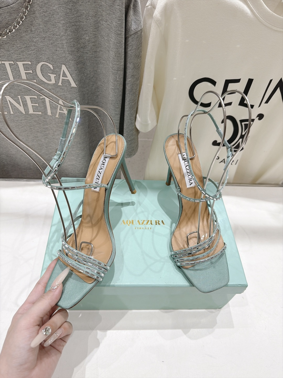 高版本出厂 「ᴀqᴜᴀᴢᴢᴜʀᴀ」AQUAZZURA/菠萝F072 2026ss夏季新款高跟水钻凉鞋 ________ 高版本出厂 「ᴀqᴜᴀᴢᴢᴜʀᴀ」AQUAZZURA/菠萝F072 2026ss夏季新款高跟水钻凉鞋 ________