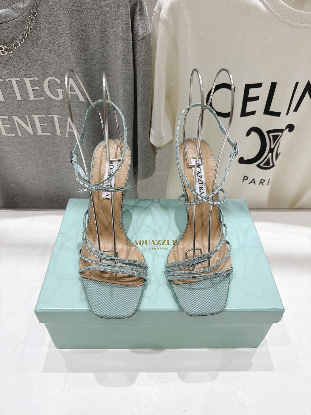 高版本出厂  「ᴀqᴜᴀᴢᴢᴜʀᴀ」AQUAZZURA/菠萝F072 2026ss夏季新款高跟水钻凉鞋 ________