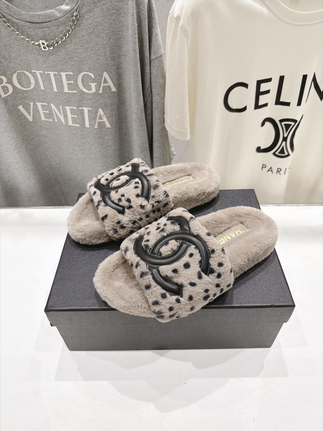 高版本出厂  CHANEL 香奈儿F027*小香2026ss官网同步.新品毛拖/顶级版本 爆款系列毛毛拖鞋！秋冬宝藏时髦