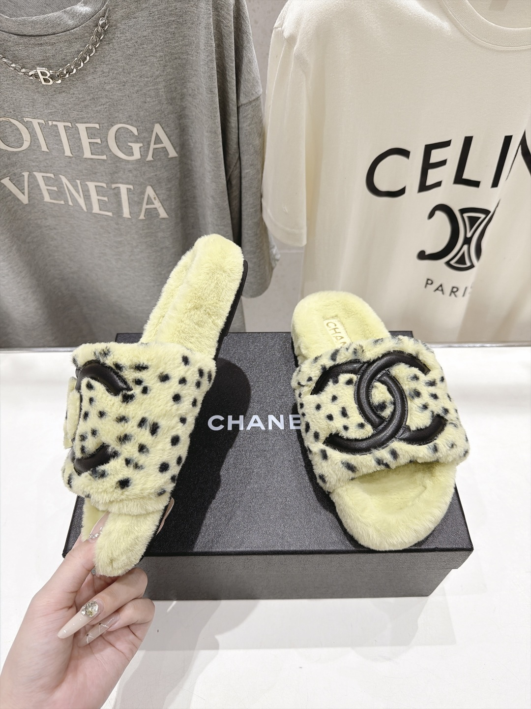 高版本出厂  CHANEL 香奈儿F027*小香2026ss官网同步.新品毛拖/顶级版本 爆款系列毛毛拖鞋！秋冬宝藏时髦