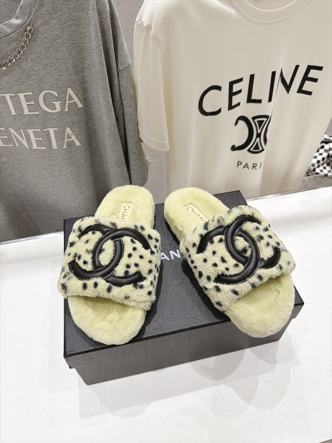 高版本出厂  CHANEL 香奈儿F027*小香2026ss官网同步.新品毛拖/顶级版本 爆款系列毛毛拖鞋！秋冬宝藏时髦