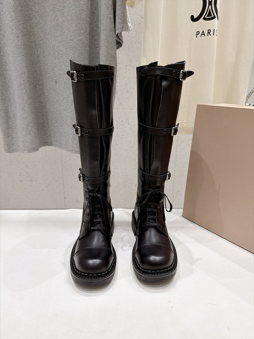 高版本出厂   MiuMiu/缪缪F017 26ss秋冬走秀款西部系列·复古机车靴马丁靴长靴 今年最值得入手的靴子 没有