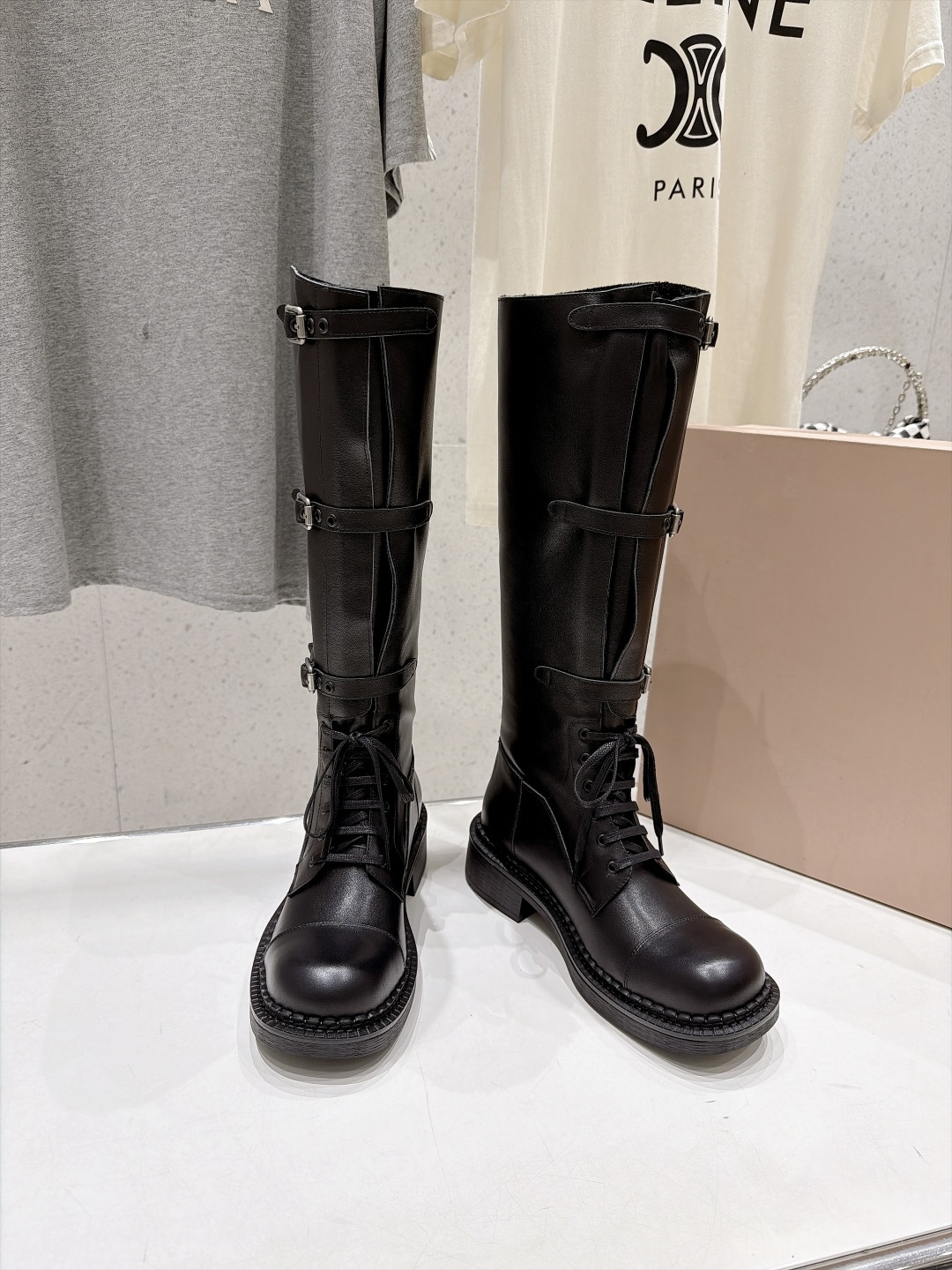 高版本出厂   MiuMiu/缪缪F017 26ss秋冬走秀款西部系列·复古机车靴马丁靴长靴 今年最值得入手的靴子 没有