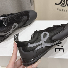 高版本出厂 男码+10 LOEWE罗意威 2026ss秋冬全新爆款Grip情侣休闲运动鞋阿甘鞋德训鞋 本季单品超级 高版本出厂 男码+10 LOEWE罗意威 2026ss秋冬全新爆款Grip情侣休闲运动鞋阿甘鞋德训鞋 本季单品超级
