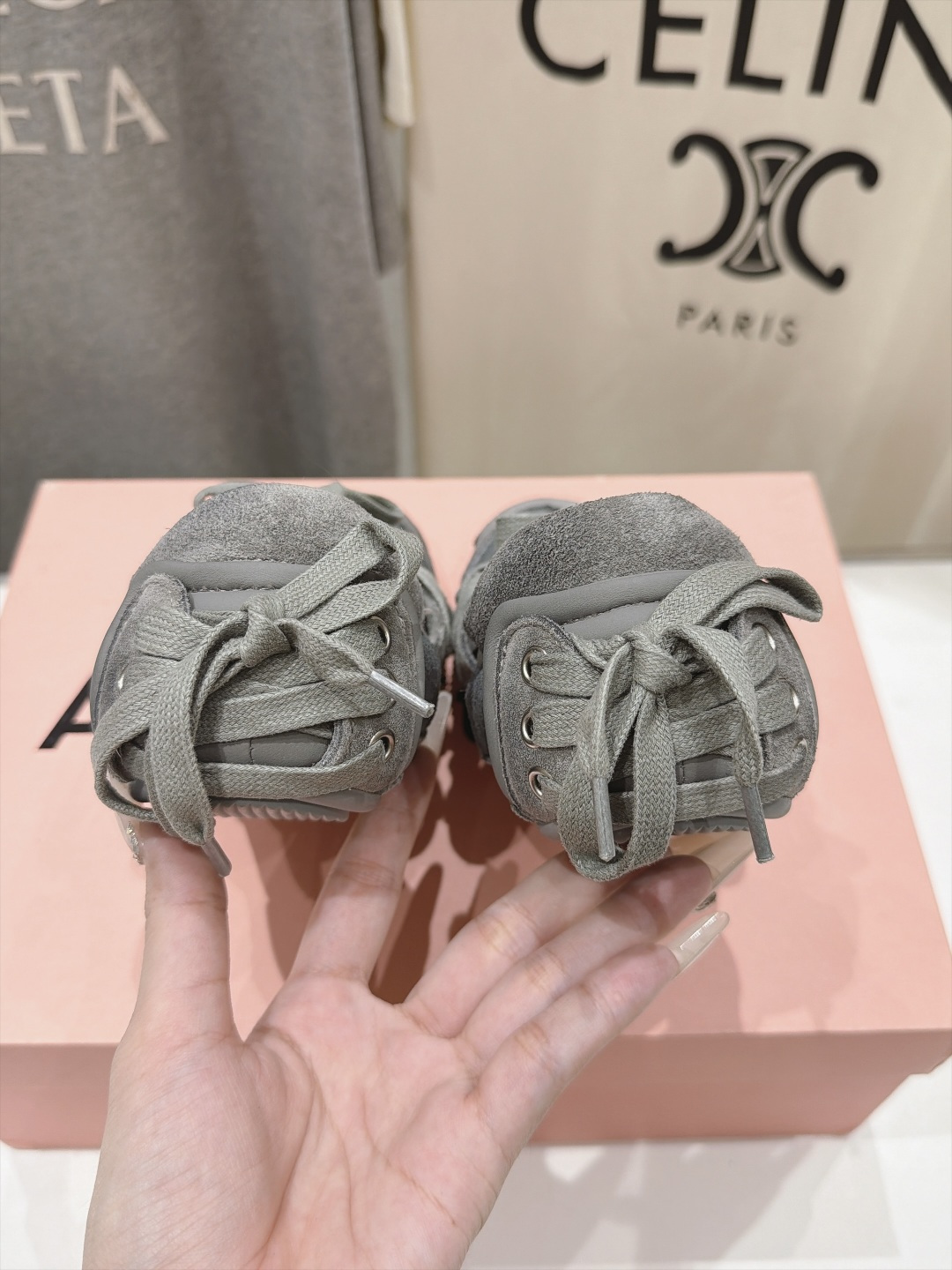 高版本出厂 Acne Studio F053 26ss新款平底慵懒风做旧休闲鞋芭蕾舞鞋 【市场顶级版本】 麂皮与亮面 高版本出厂 Acne Studio F053 26ss新款平底慵懒风做旧休闲鞋芭蕾舞鞋 【市场顶级版本】 麂皮与亮面