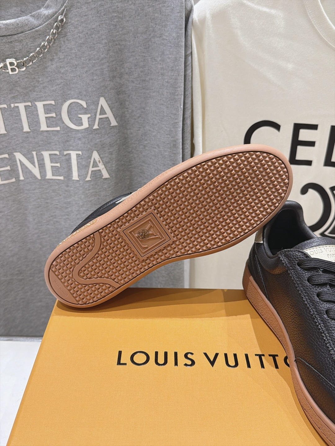 高版本出厂   LOUIS VUITTON～LV路易威登F048 L家驴牌最新款厚底运动休闲鞋 原版购入开发、做货 26