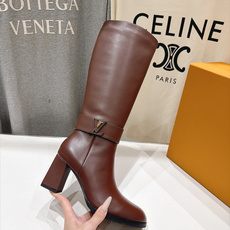 高版本出厂 LOUIS VUITTON 26ss LV驴牌新款英伦风牛皮高跟长靴 楦型百搭瘦脚yyds.造型立体饱 高版本出厂 LOUIS VUITTON 26ss LV驴牌新款英伦风牛皮高跟长靴 楦型百搭瘦脚yyds.造型立体饱