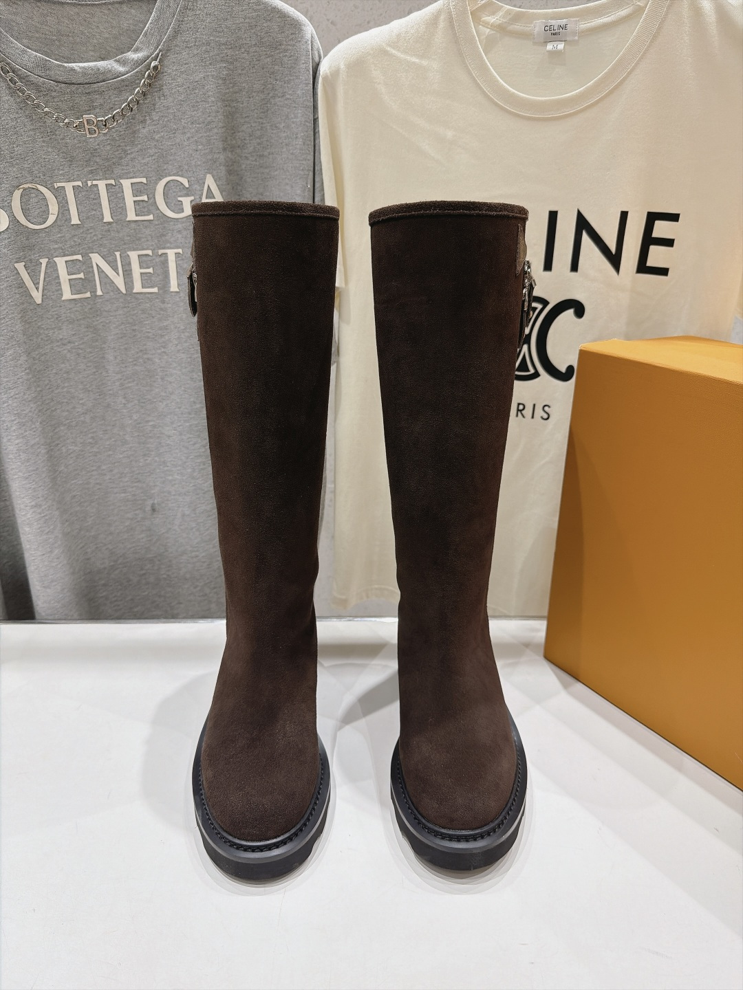 高版本出厂   LOUIS VUITTON  26ss LV驴牌新款英伦风帅气马丁靴长靴 楦型百搭瘦脚yyds.造型立体