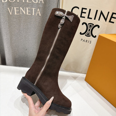 高版本出厂 LOUIS VUITTON 26ss LV驴牌新款英伦风帅气马丁靴长靴 楦型百搭瘦脚yyds.造型立体 高版本出厂 LOUIS VUITTON 26ss LV驴牌新款英伦风帅气马丁靴长靴 楦型百搭瘦脚yyds.造型立体