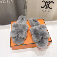 顶级出厂 Hermes*|爱马仕F075 2026ssH家新款平底毛毛拖鞋‼️ 羊羔毛特别柔软~上脚十分显白~软绵绵的 顶级出厂 Hermes*|爱马仕F075 2026ssH家新款平底毛毛拖鞋‼️ 羊羔毛特别柔软~上脚十分显白~软绵绵的
