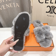 顶级出厂 Hermes*|爱马仕F075 2026ssH家新款平底毛毛拖鞋‼️ 羊羔毛特别柔软~上脚十分显白~软绵绵的 顶级出厂 Hermes*|爱马仕F075 2026ssH家新款平底毛毛拖鞋‼️ 羊羔毛特别柔软~上脚十分显白~软绵绵的