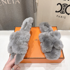 顶级出厂 Hermes*|爱马仕F075 2026ssH家新款平底毛毛拖鞋‼️ 羊羔毛特别柔软~上脚十分显白~软绵绵的 顶级出厂 Hermes*|爱马仕F075 2026ssH家新款平底毛毛拖鞋‼️ 羊羔毛特别柔软~上脚十分显白~软绵绵的