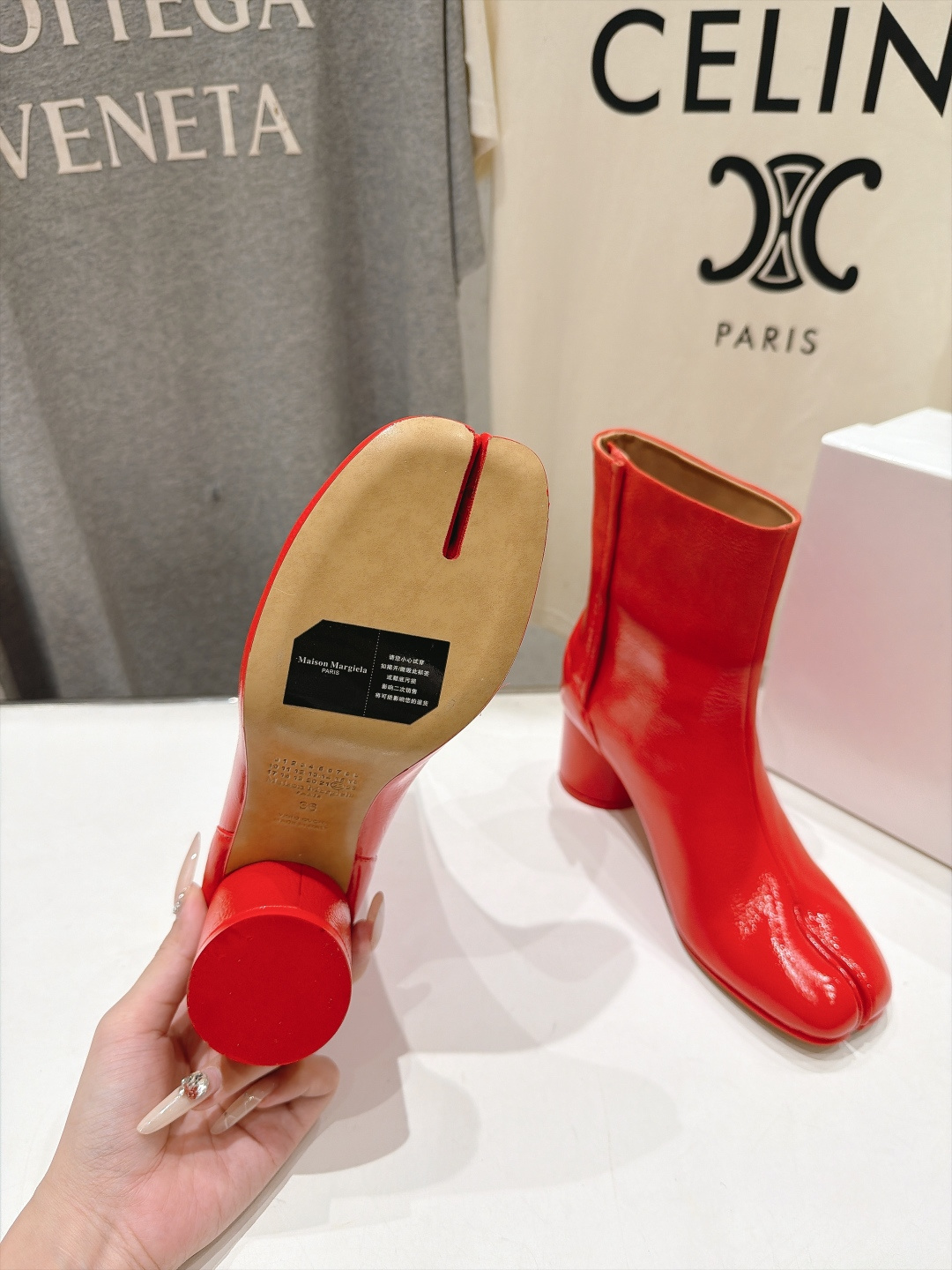 高版本出厂   Maison Margiela MM6马吉拉F055 26ss秋冬季新款分趾靴高跟短靴 MM6这款短靴设