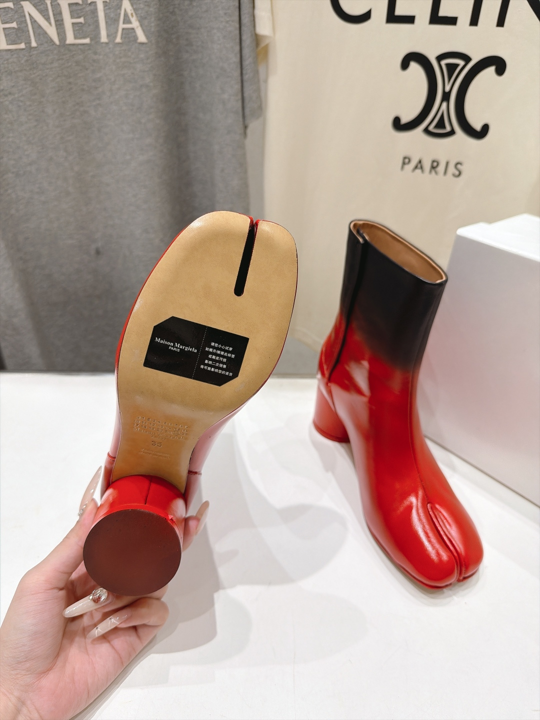 高版本出厂   Maison Margiela MM6马吉拉F055 26ss秋冬季新款分趾靴高跟短靴 MM6这款短靴设
