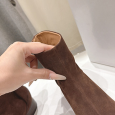 高版本出厂 Maison Margiela MM6马吉拉F055 26ss秋冬季新款分趾靴高跟短靴 MM6这款短靴设 高版本出厂 Maison Margiela MM6马吉拉F055 26ss秋冬季新款分趾靴高跟短靴 MM6这款短靴设