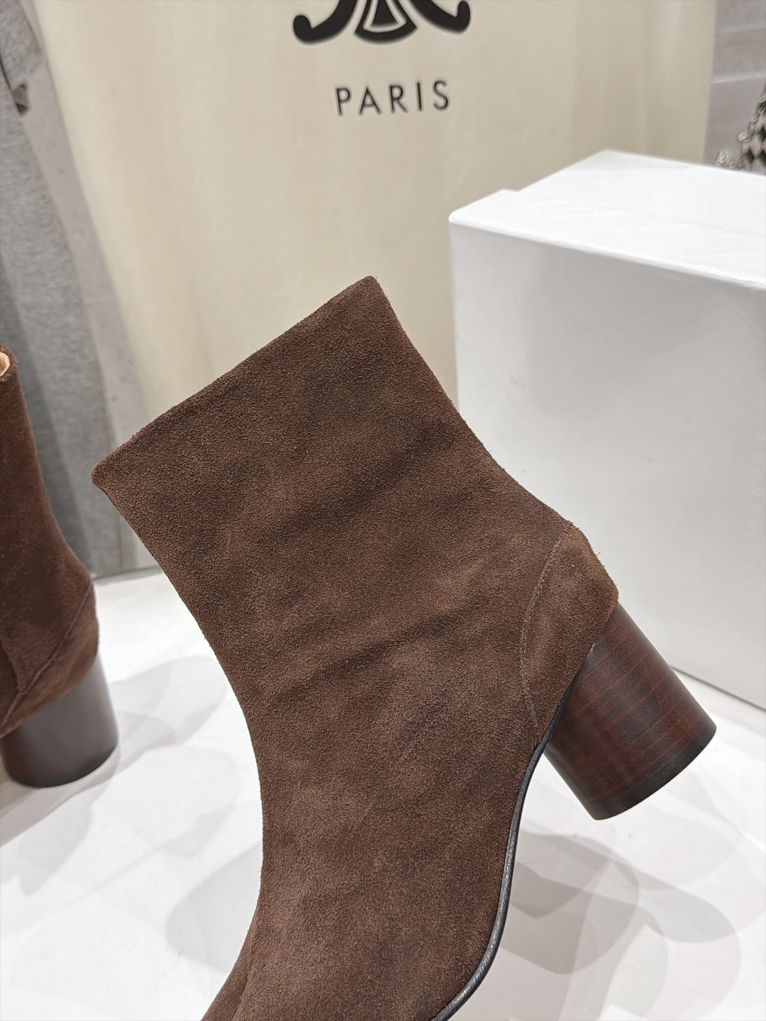 高版本出厂   Maison Margiela MM6马吉拉F055 26ss秋冬季新款分趾靴高跟短靴 MM6这款短靴设