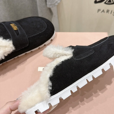 高版本出厂 MiuMiu/缪缪F033 2026ss秋冬最新火爆款勃肯穆勒毛毛拖鞋 半包拖 原版倒模楦型,极致1 高版本出厂 MiuMiu/缪缪F033 2026ss秋冬最新火爆款勃肯穆勒毛毛拖鞋 半包拖 原版倒模楦型,极致1