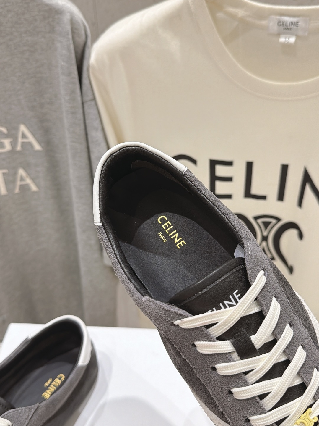 高版本出厂    Celine*思琳赛琳F037 2026ss新款系带皮面休闲鞋德训鞋阿甘鞋 小红书种草款，简单利落时髦