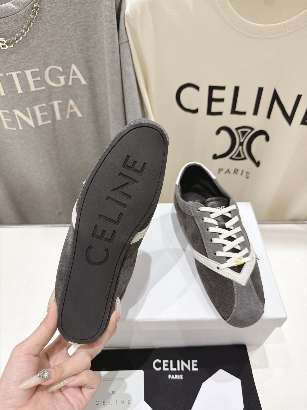 高版本出厂    Celine*思琳赛琳F037 2026ss新款系带皮面休闲鞋德训鞋阿甘鞋 小红书种草款，简单利落时髦