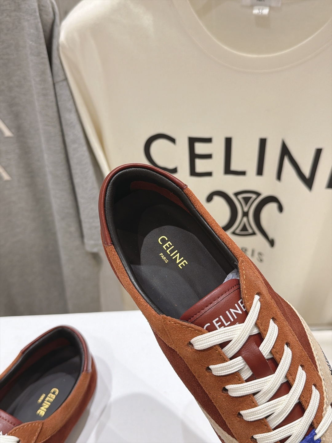 高版本出厂    Celine*思琳赛琳F037 2026ss新款系带皮面休闲鞋德训鞋阿甘鞋 小红书种草款，简单利落时髦