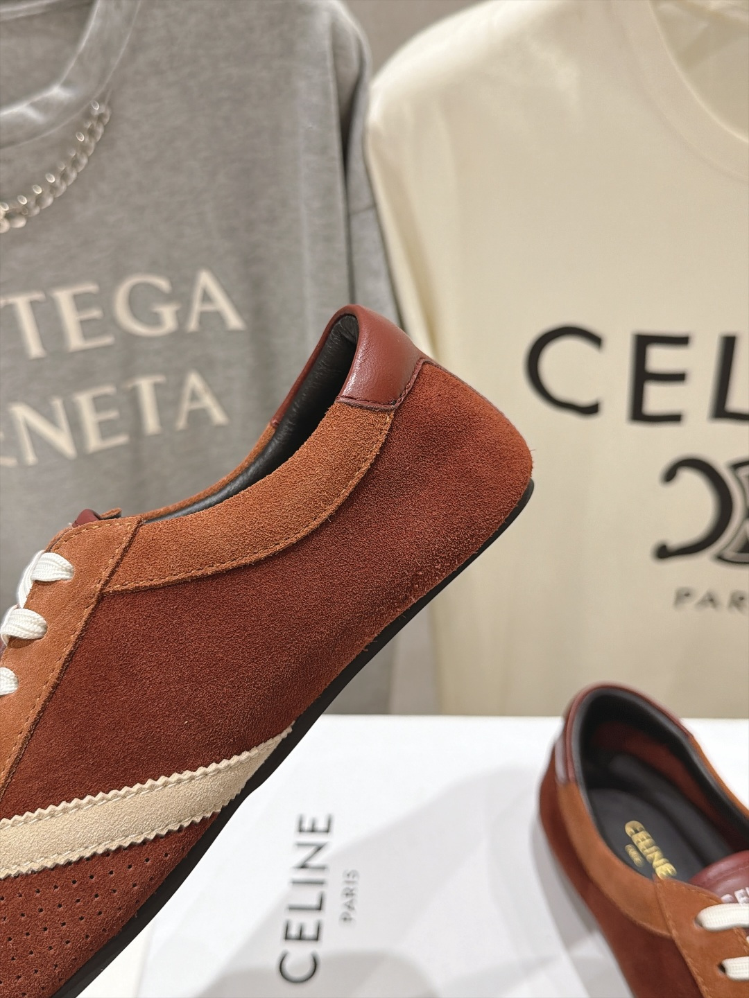 高版本出厂    Celine*思琳赛琳F037 2026ss新款系带皮面休闲鞋德训鞋阿甘鞋 小红书种草款，简单利落时髦