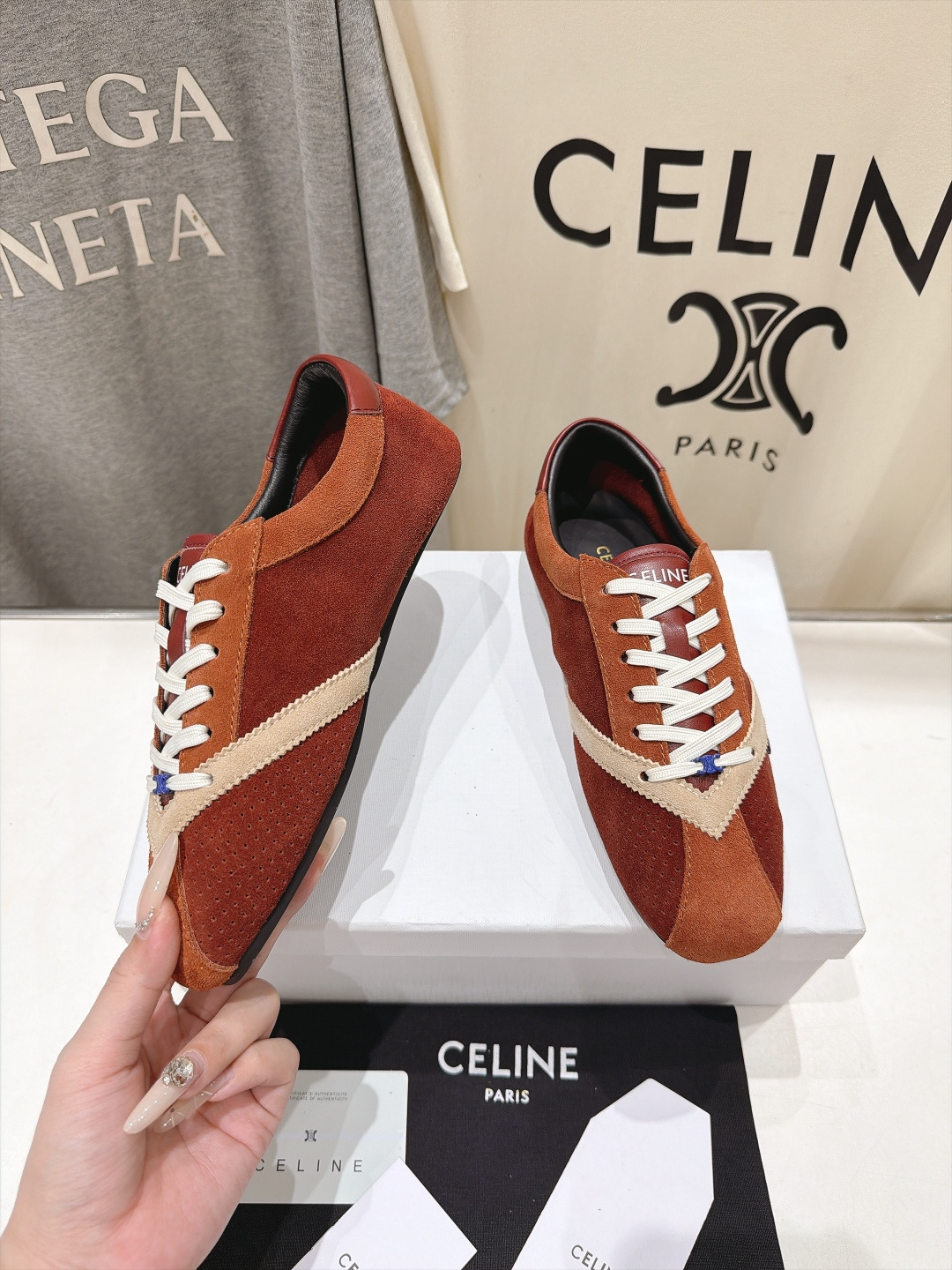 高版本出厂    Celine*思琳赛琳F037 2026ss新款系带皮面休闲鞋德训鞋阿甘鞋 小红书种草款，简单利落时髦