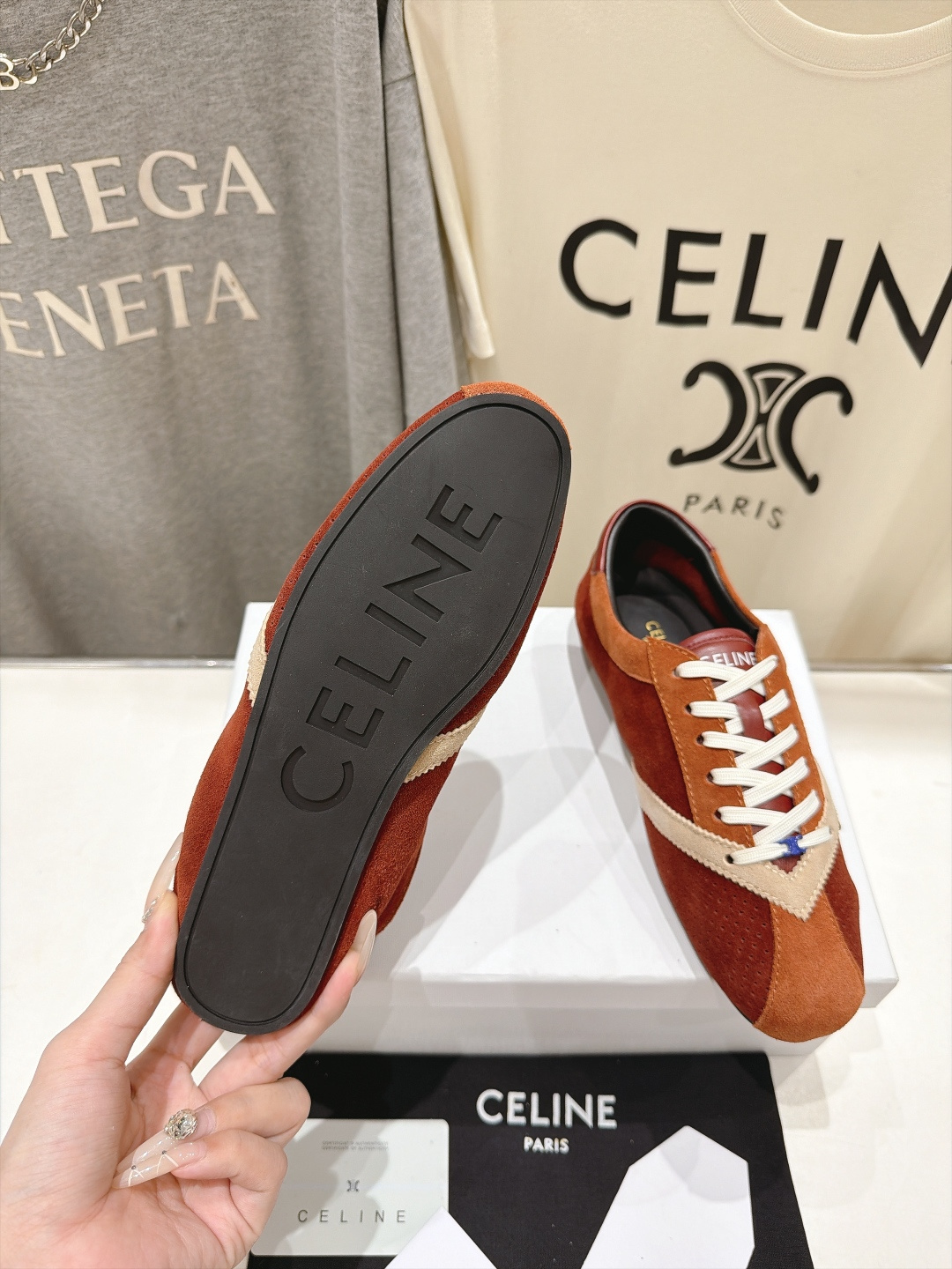 高版本出厂    Celine*思琳赛琳F037 2026ss新款系带皮面休闲鞋德训鞋阿甘鞋 小红书种草款，简单利落时髦