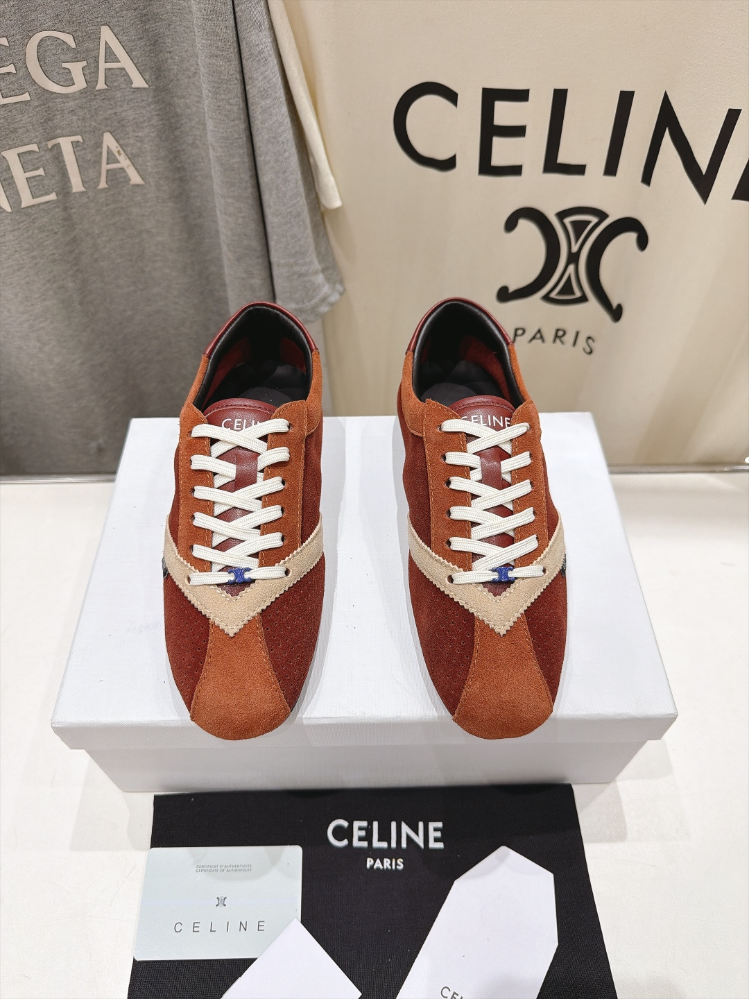 高版本出厂    Celine*思琳赛琳F037 2026ss新款系带皮面休闲鞋德训鞋阿甘鞋 小红书种草款，简单利落时髦