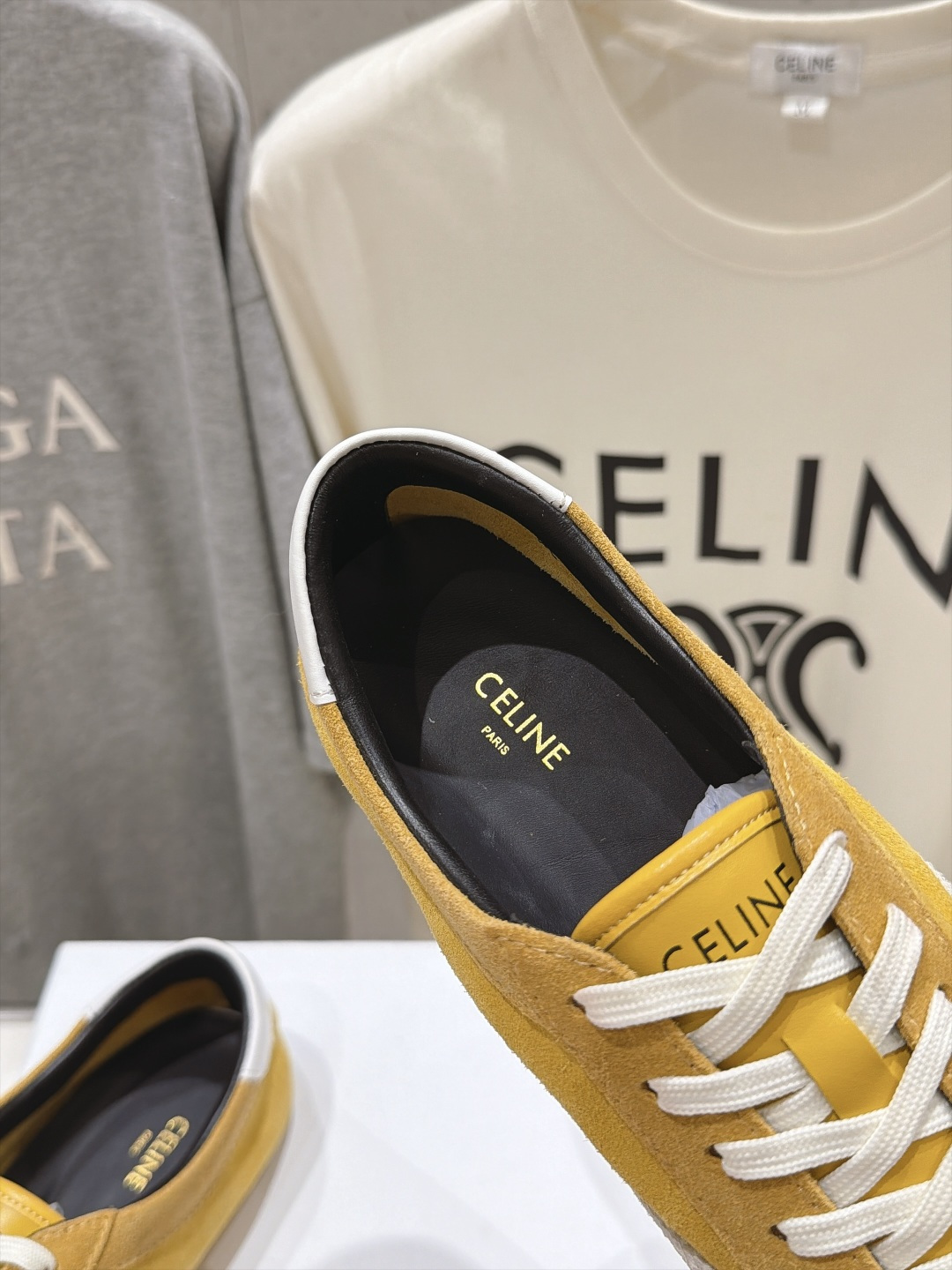高版本出厂    Celine*思琳赛琳F037 2026ss新款系带皮面休闲鞋德训鞋阿甘鞋 小红书种草款，简单利落时髦