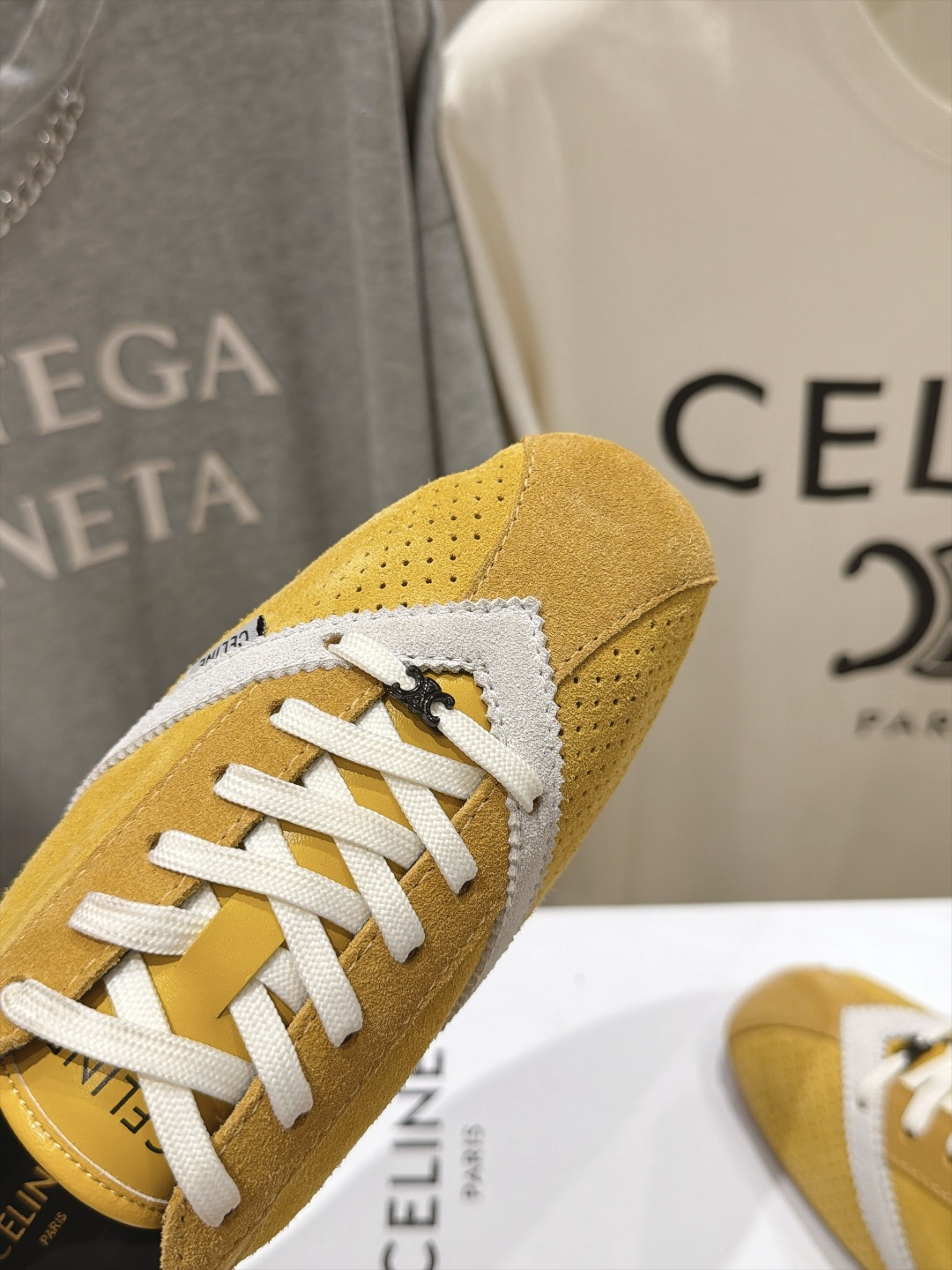 高版本出厂    Celine*思琳赛琳F037 2026ss新款系带皮面休闲鞋德训鞋阿甘鞋 小红书种草款，简单利落时髦