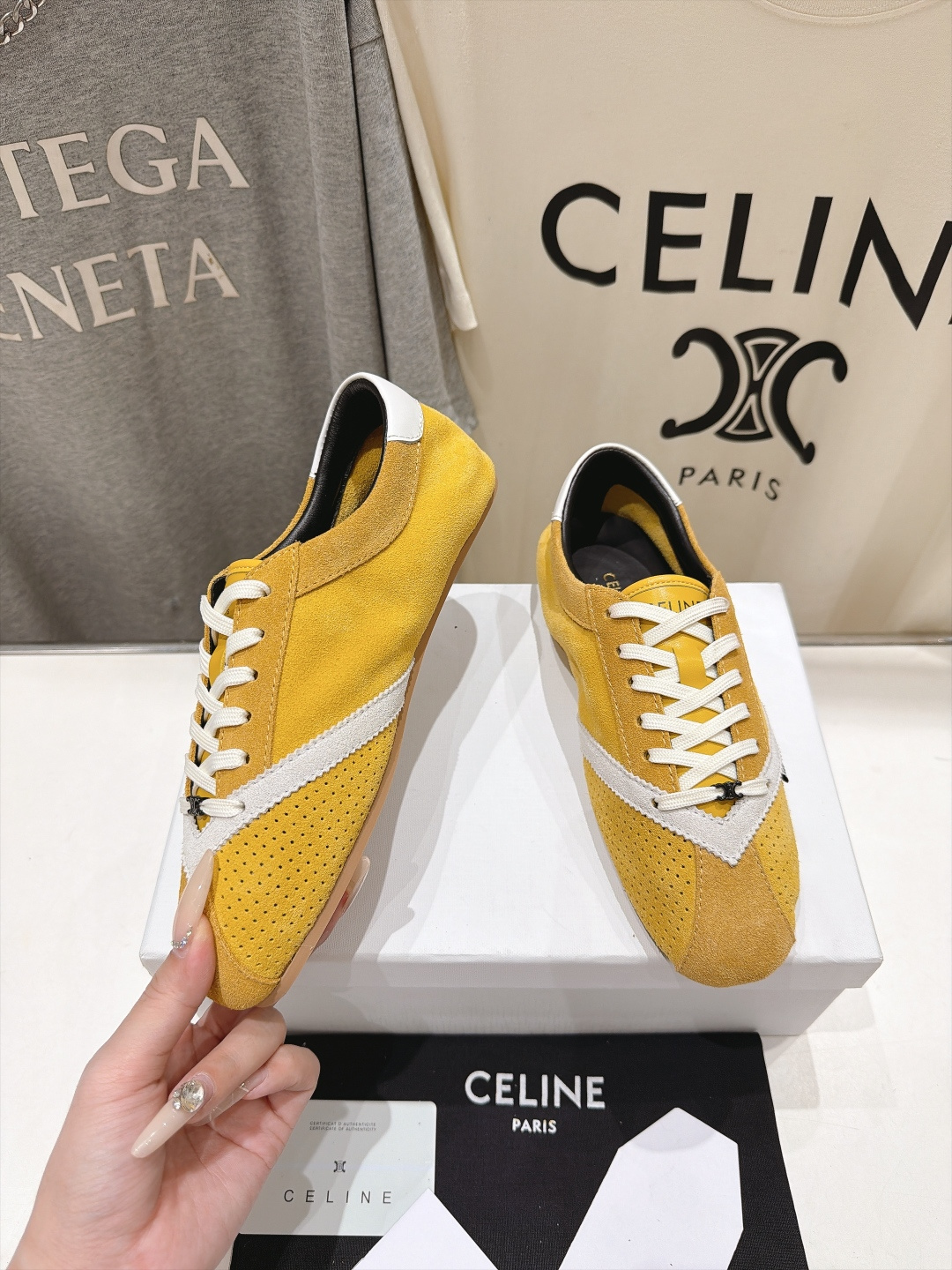 高版本出厂    Celine*思琳赛琳F037 2026ss新款系带皮面休闲鞋德训鞋阿甘鞋 小红书种草款，简单利落时髦