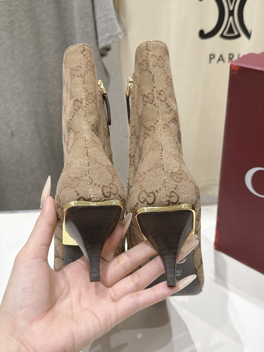 高版本出厂 Gucci古驰F045 G家26ss秋冬新款Bombshell系列尖头高跟短靴 复古轻奢王牌款 古驰尖头瘦瘦