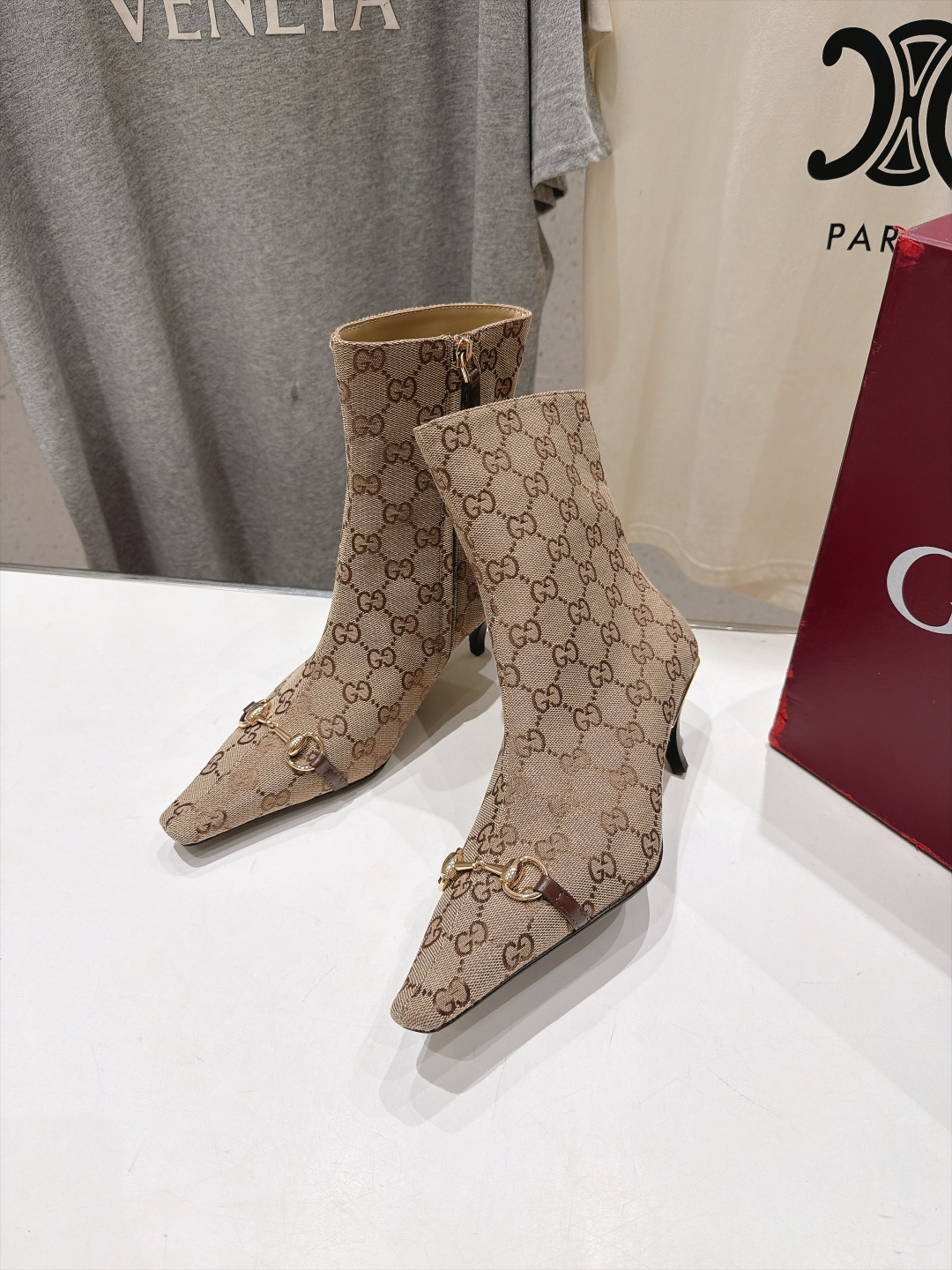 高版本出厂 Gucci古驰F045 G家26ss秋冬新款Bombshell系列尖头高跟短靴 复古轻奢王牌款 古驰尖头瘦瘦
