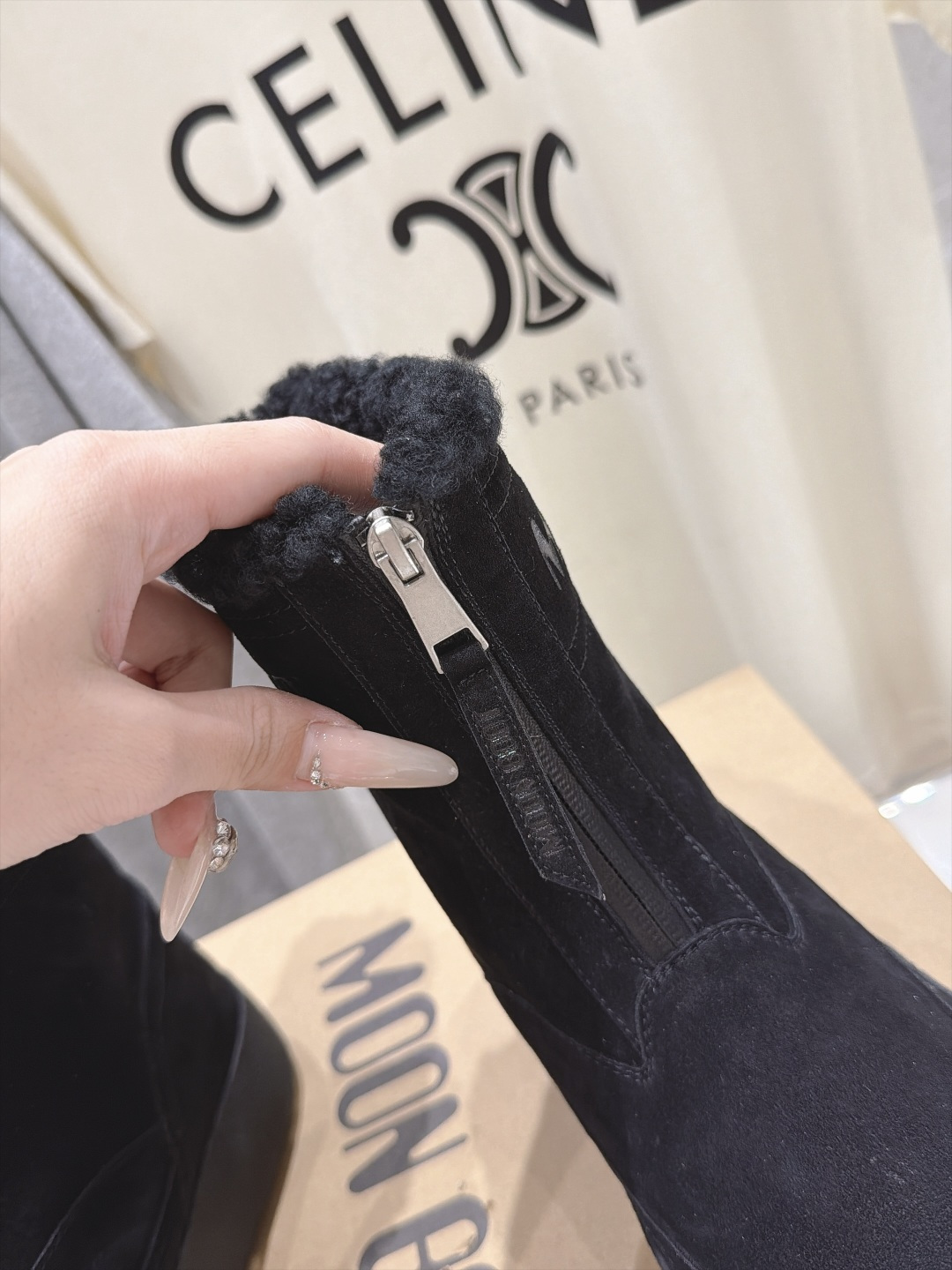 高版本出厂  MOON BOOT Park系列F076 2026ss秋冬新款厚底雪地靴拉链款短靴 实用主义购物一moon