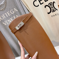 高版本出厂 Hermes 爱马仕F062 H家2026ss秋冬新款直筒靴过膝长靴 顶级品质~ 鞋型很好看,经典简约 高版本出厂 Hermes 爱马仕F062 H家2026ss秋冬新款直筒靴过膝长靴 顶级品质~ 鞋型很好看,经典简约