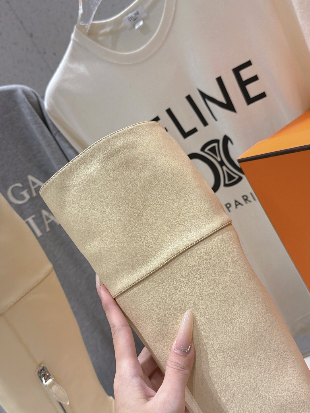 高版本出厂  Hermes 爱马仕F057  H家2026ss秋冬新款高跟过膝长靴  顶级品质~ 鞋型很好看，经典简约的