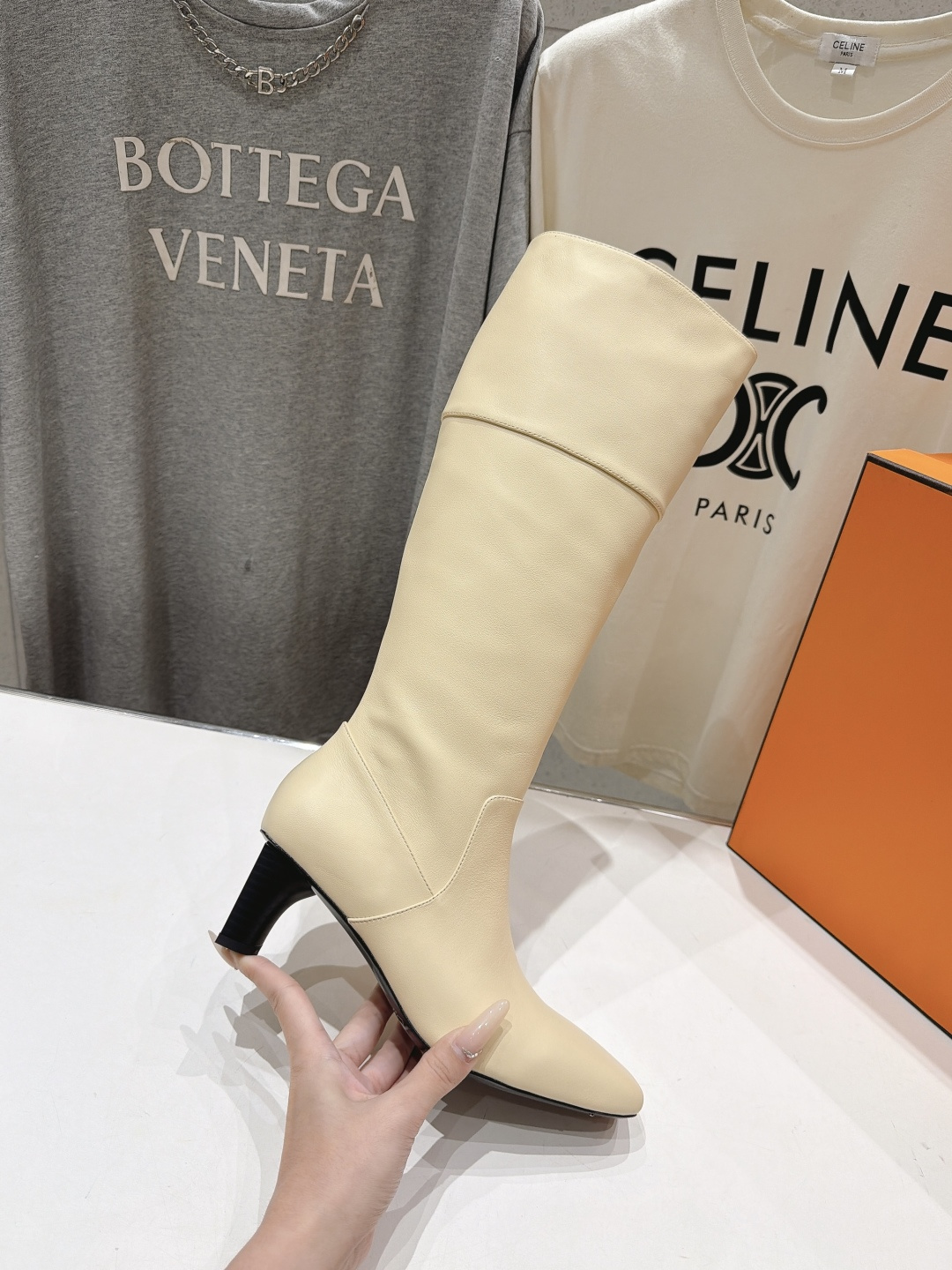高版本出厂  Hermes 爱马仕F057  H家2026ss秋冬新款高跟过膝长靴  顶级品质~ 鞋型很好看，经典简约的