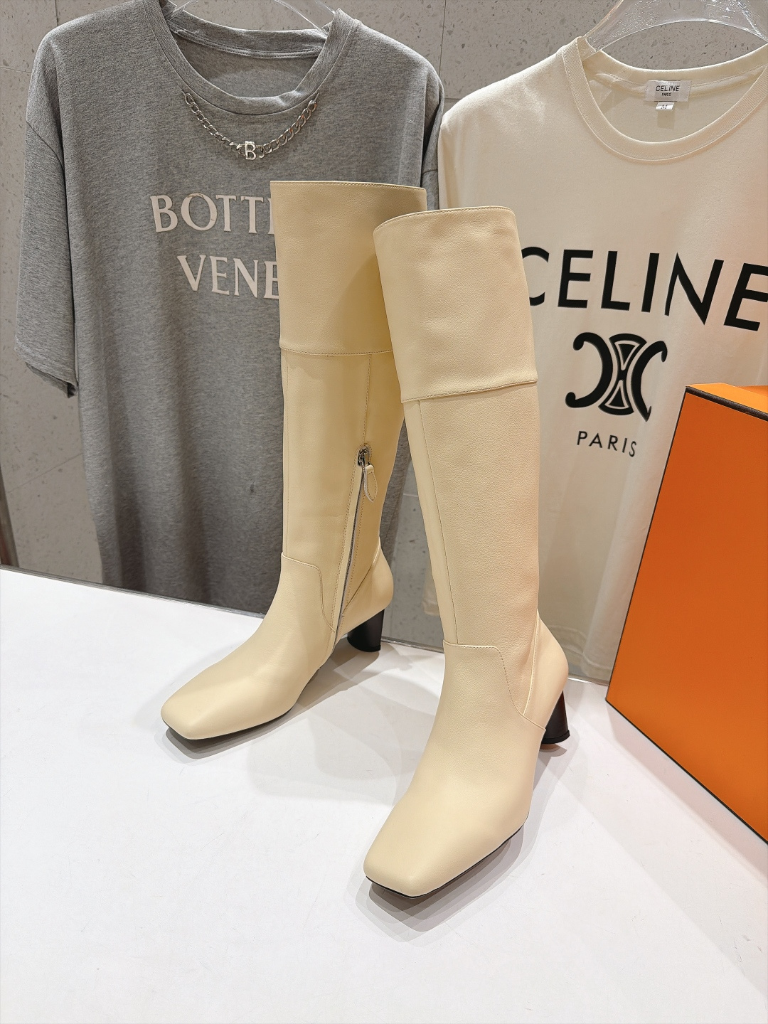 高版本出厂  Hermes 爱马仕F057  H家2026ss秋冬新款高跟过膝长靴  顶级品质~ 鞋型很好看，经典简约的