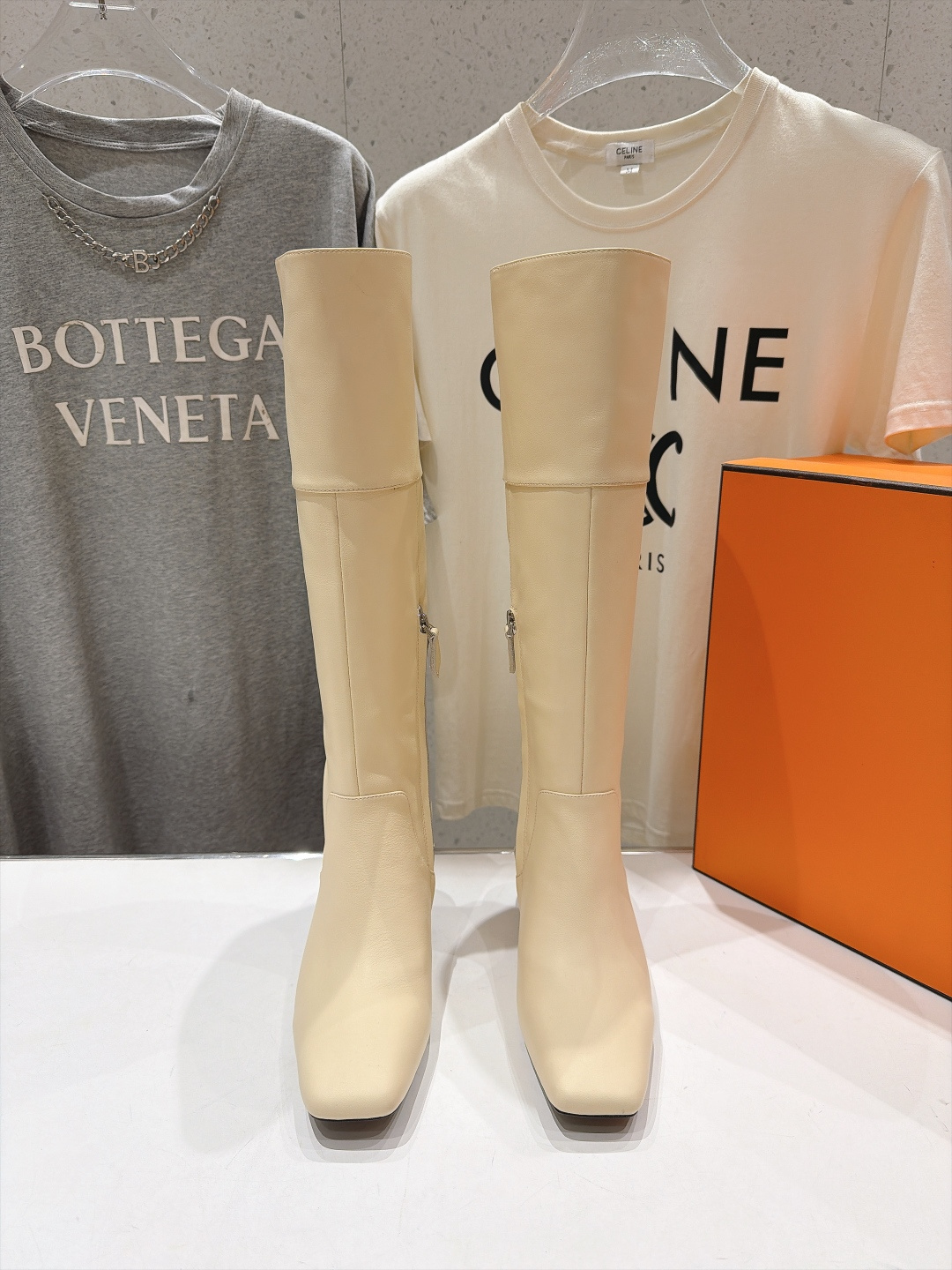 高版本出厂  Hermes 爱马仕F057  H家2026ss秋冬新款高跟过膝长靴  顶级品质~ 鞋型很好看，经典简约的