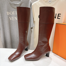 高版本出厂 Hermes 爱马仕F057 H家2026ss秋冬新款高跟过膝长靴 顶级品质~ 鞋型很好看,经典简约的 高版本出厂 Hermes 爱马仕F057 H家2026ss秋冬新款高跟过膝长靴 顶级品质~ 鞋型很好看,经典简约的