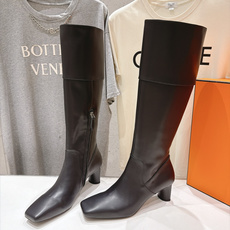 高版本出厂 Hermes 爱马仕F057 H家2026ss秋冬新款高跟过膝长靴 顶级品质~ 鞋型很好看,经典简约的 高版本出厂 Hermes 爱马仕F057 H家2026ss秋冬新款高跟过膝长靴 顶级品质~ 鞋型很好看,经典简约的